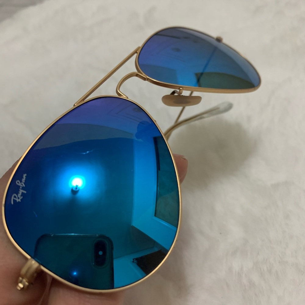Ray ban mirrored aviators